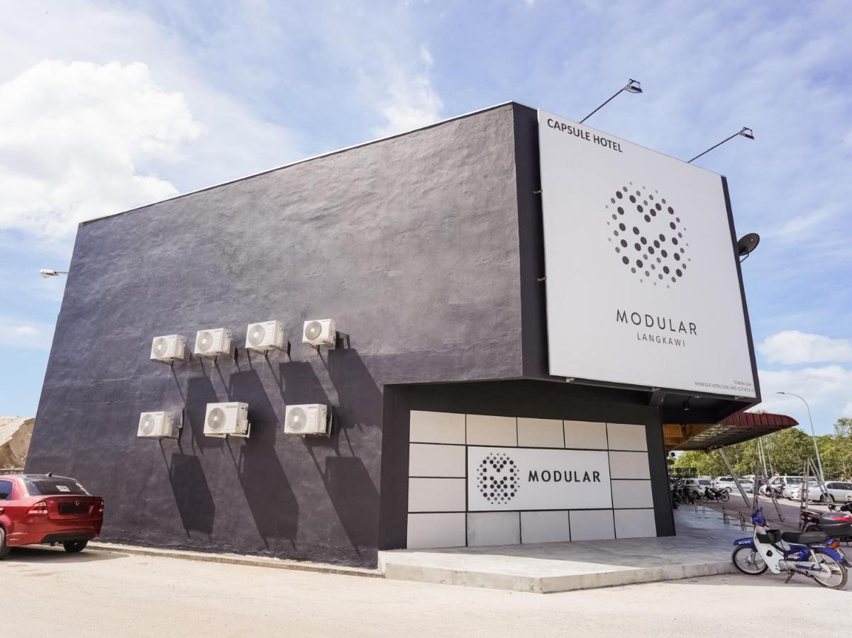 Oyo 89635 Modular Langkawi Capsule Hotel Padang Mat Sirat Exteriör bild